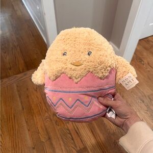 Mon Ami Plush Chick in Pink Egg
